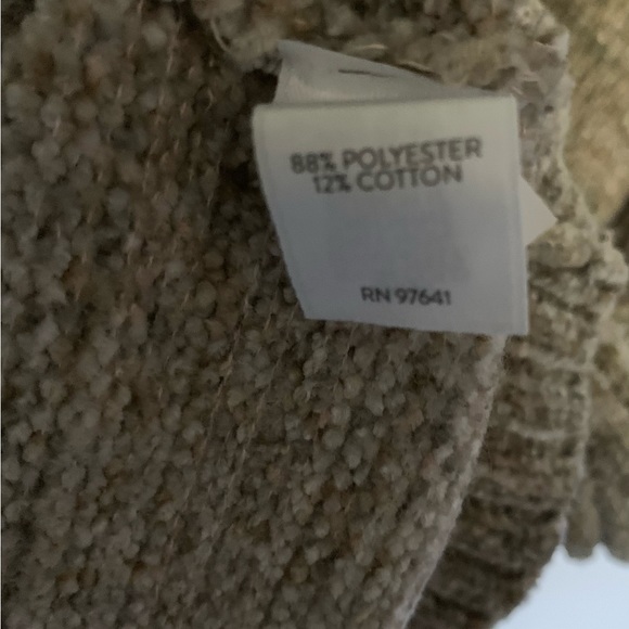 So soft J. Jill brown mock neck pullover with pockets. Size medium Tall. - Picture 3 of 3